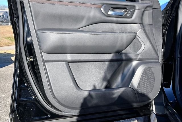 New 2026 Nissan Armada 3.5L TT V6 SL