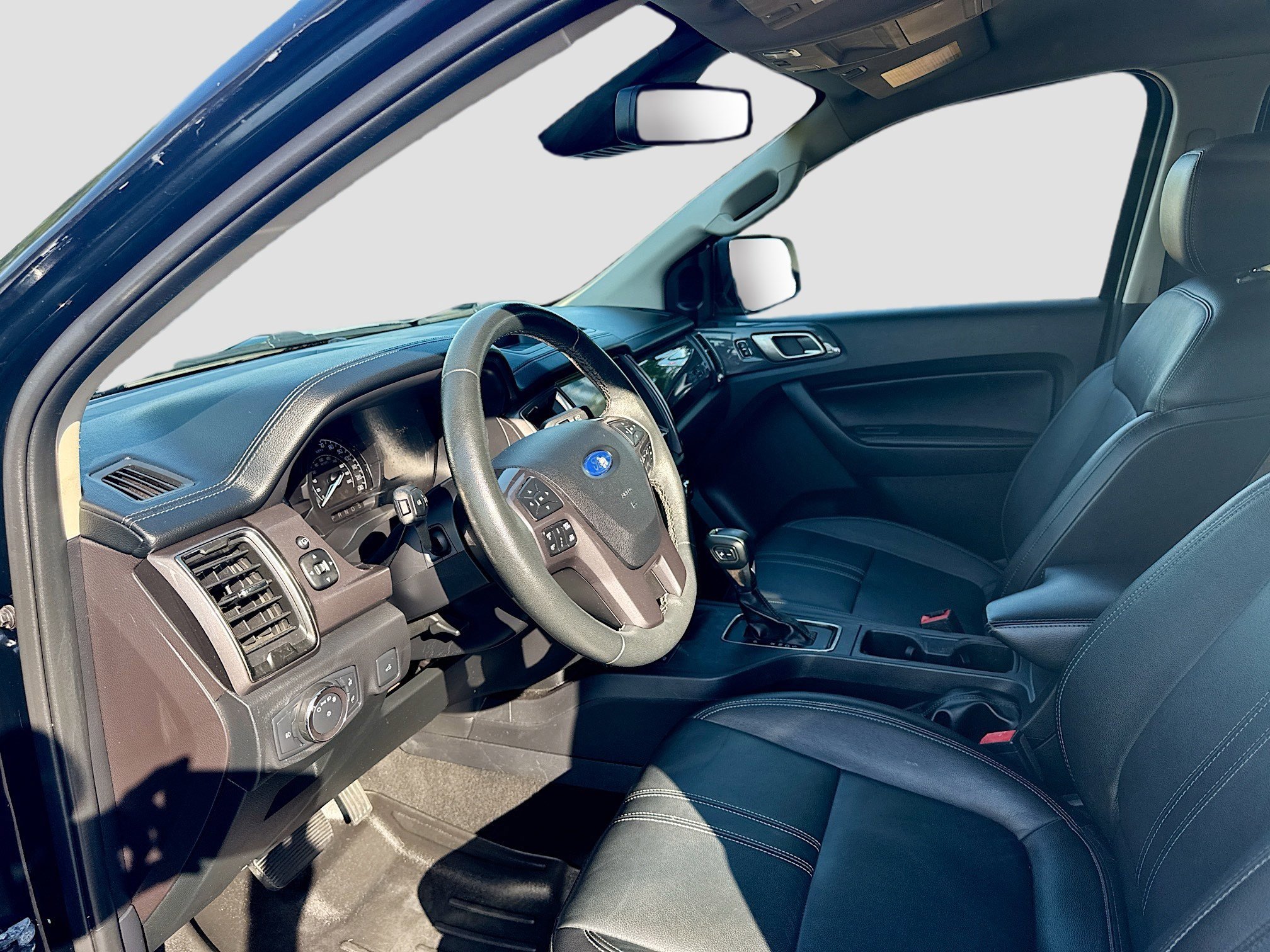 Used 2019 Shadow Black Ford LARIAT image 9