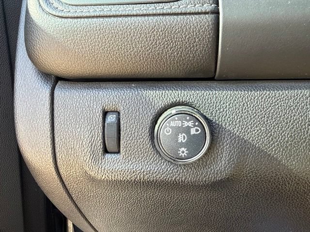 Used 2019 Satin Steel Metallic GMC 2WD SLT image 16