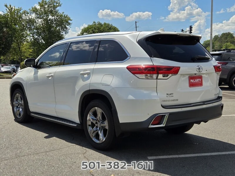 Used 2019 Blizzard Pearl TOYOTA LIMITED V6 FWD image 3