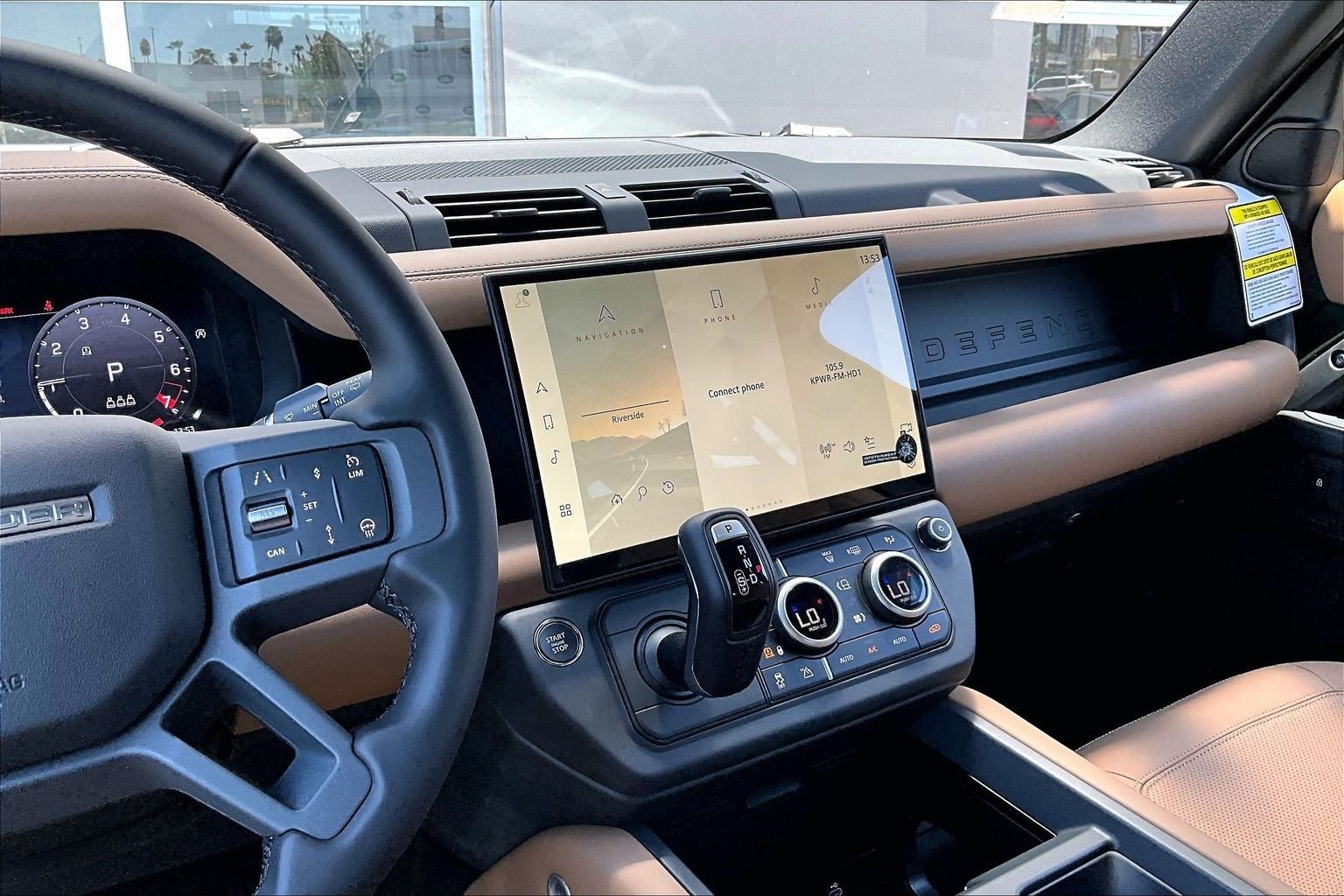 New 2026 Woolstone Green Land Rover X-Dynamic SE image 7