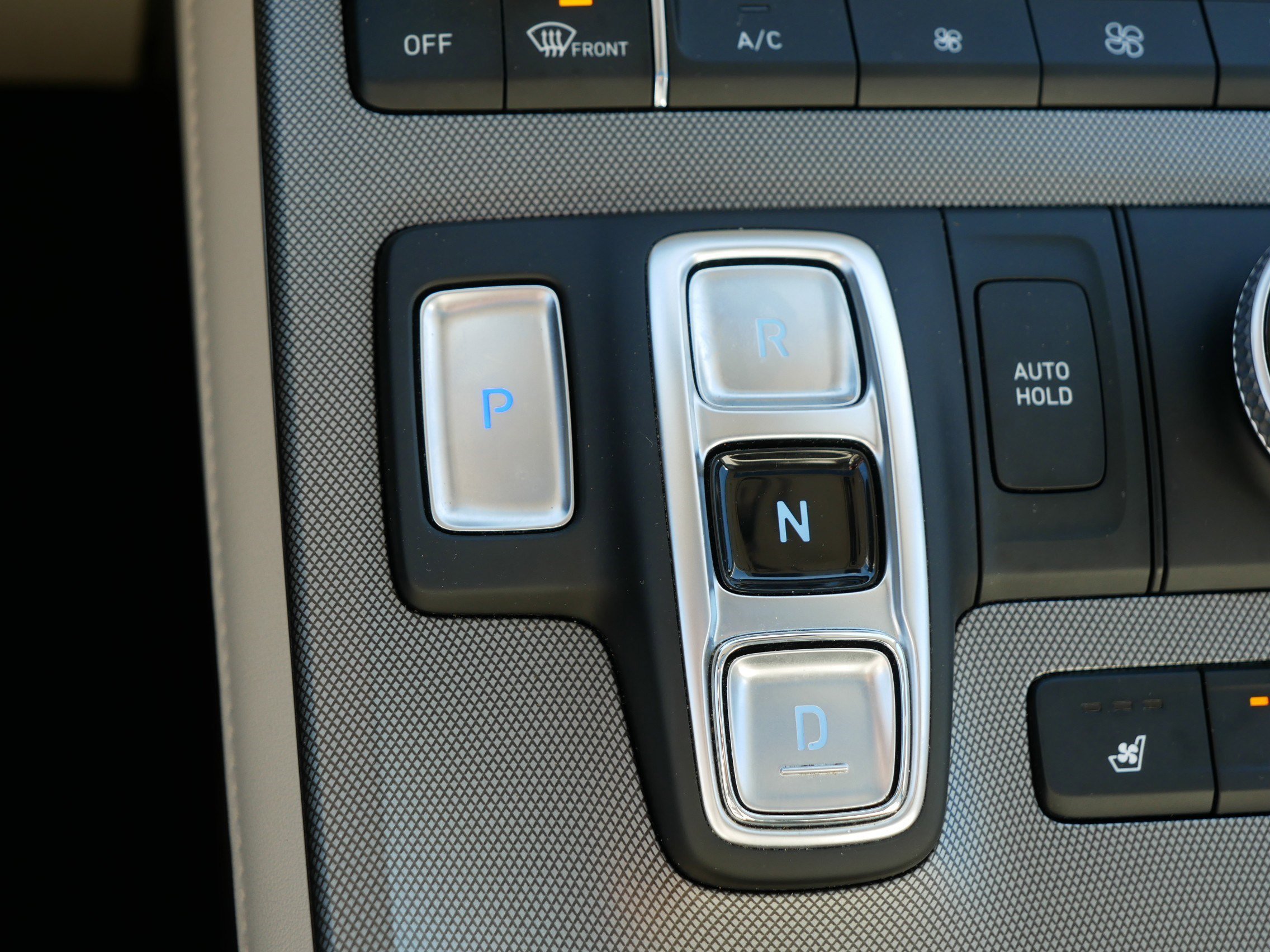 Certified Used 2020 Hyper White Hyundai Limited image 24
