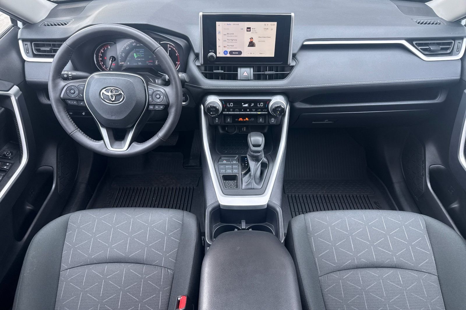 Used 2025 White Toyota XLE image 12