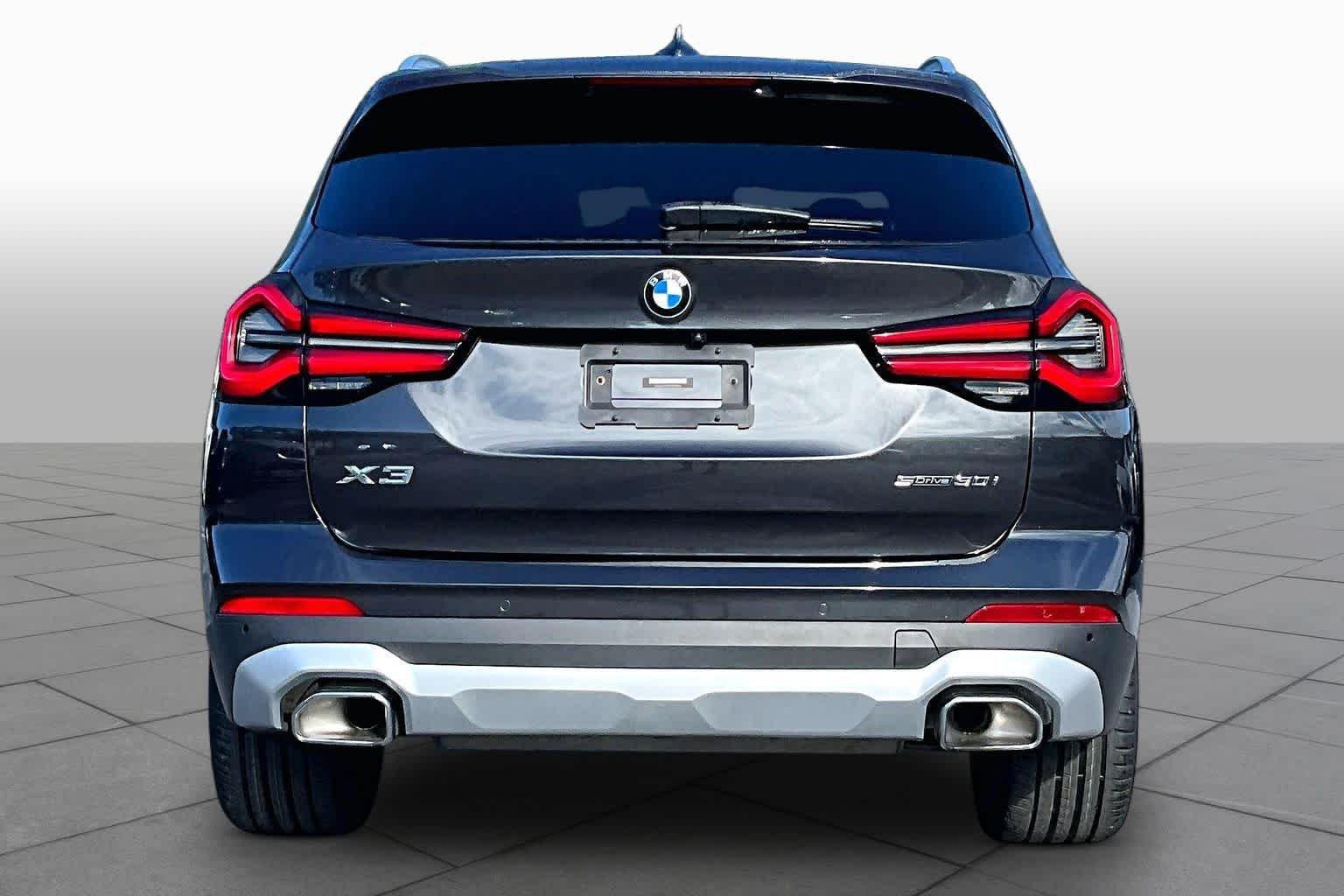 Used 2023 Dark Graphite Metallic BMW sDrive30i image 5