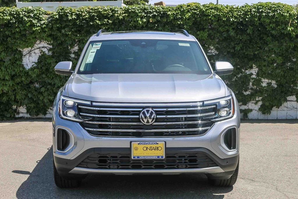 New 2026 Silver Volkswagen 2.0T SE w/Technology image 2