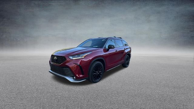 Used 2023 Pearl Toyota XSE image 3