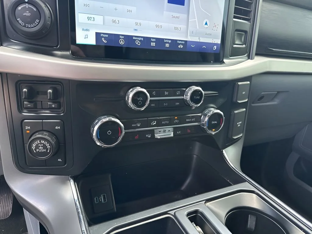 Used 2022 White Ford XLT image 37