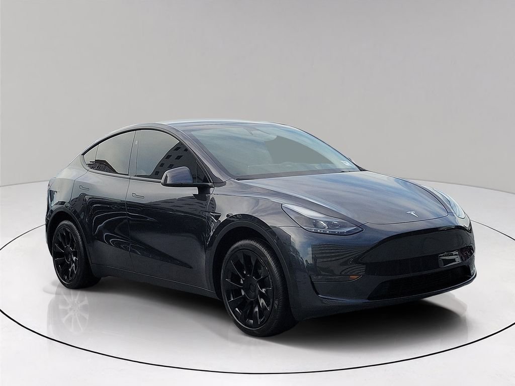 2024 Tesla Model Y Long Range Rear Wheel Drive's photo