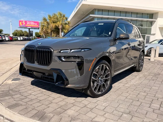 2027 BMW X7 xDrive40i's photo