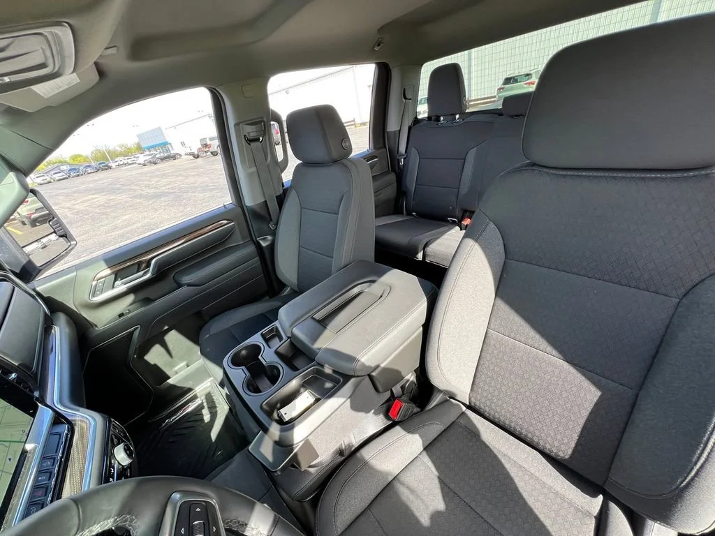 2025 Chevrolet Silverado 2500HD LT - Photo 27