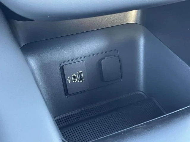 New 2026 Vapor Blue Metallic Ford Active image 10