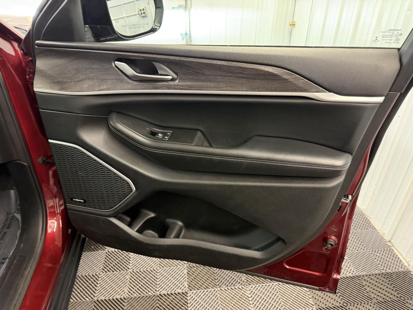 Used 2021 Velvet Red Pearlcoat Jeep Limited image 30