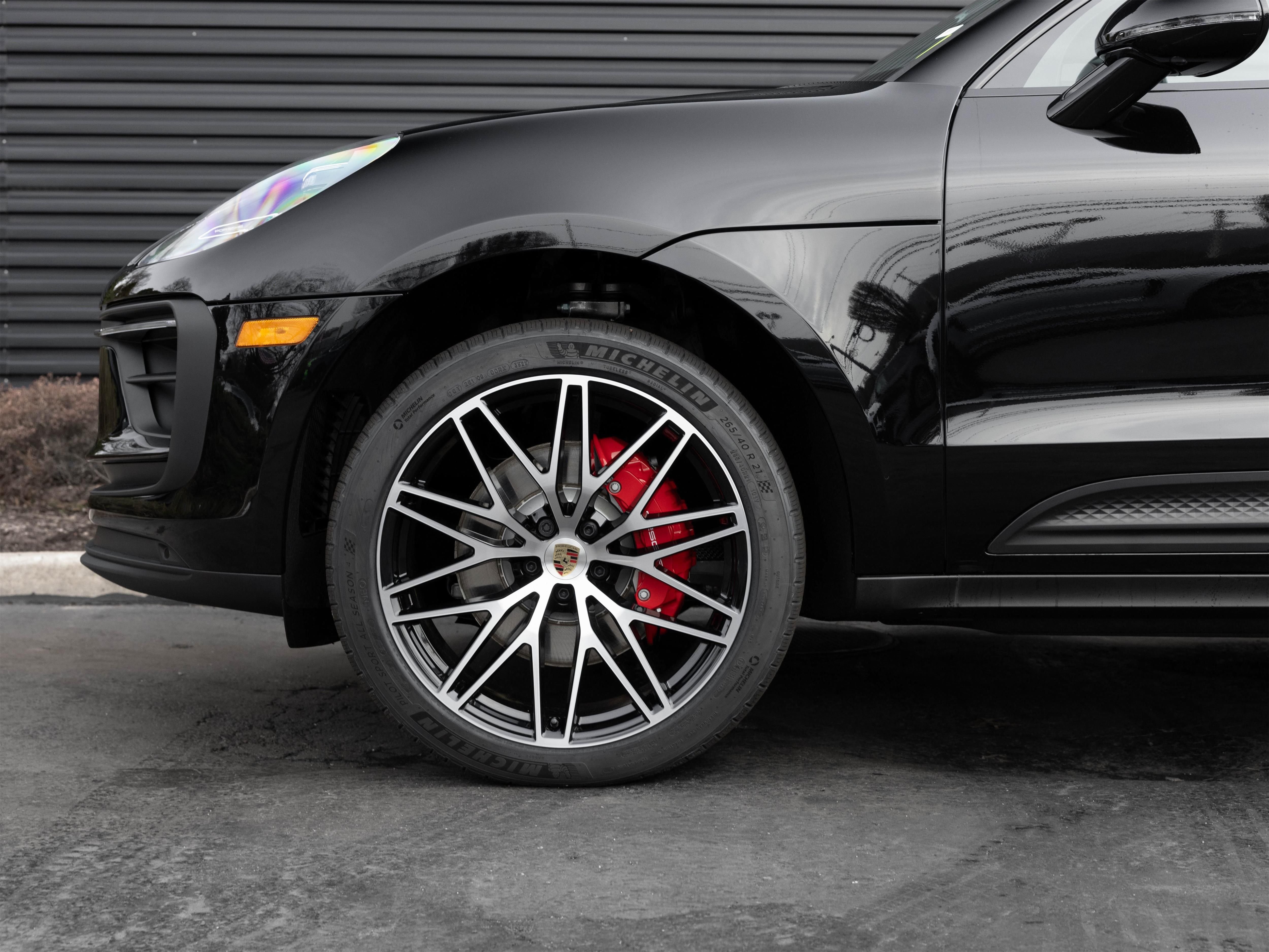 2026 Porsche Macan S - Photo 12