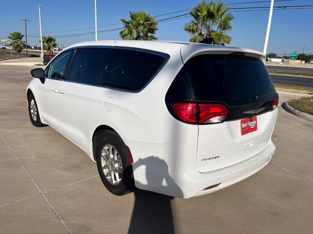 Used 2024 White Chrysler LX image 4