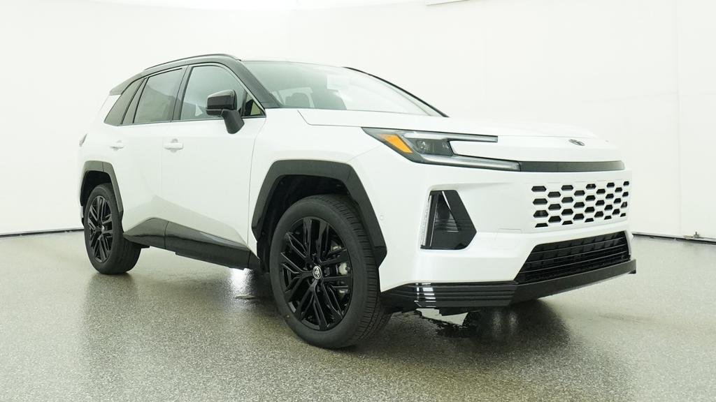 New 2026 Wind Chill Pearl with Midnight Black Metallic roof Toyota XSE image 9