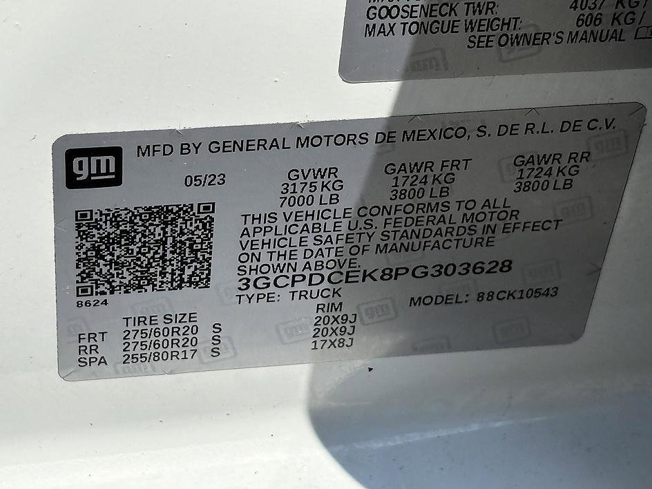 Used 2023 Summit White Chevrolet Custom Trail Boss image 23