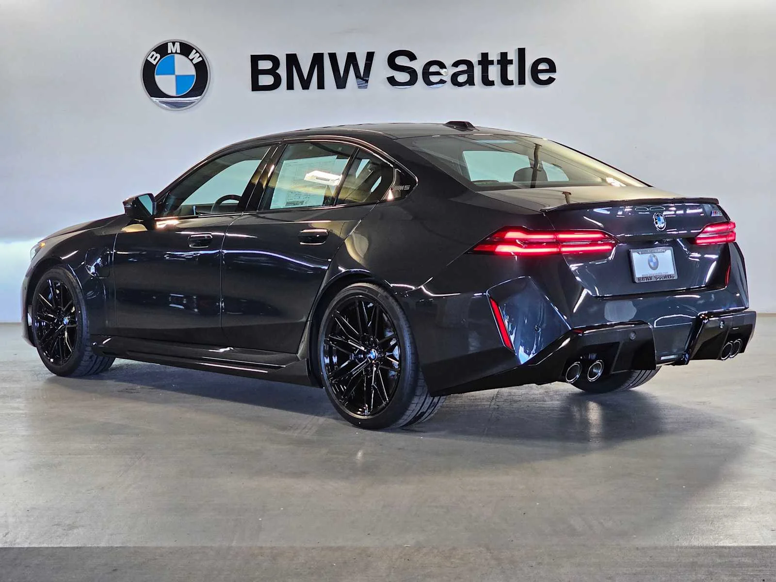 New 2026 Legend Grey II Metallic BMW  image 4