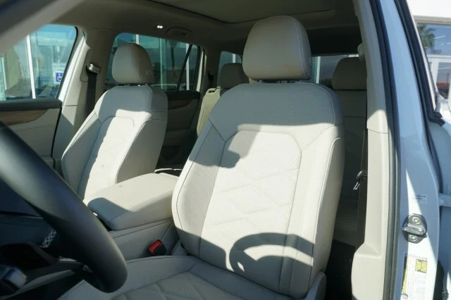 2026 Volkswagen Atlas SE w/Tech - Photo 17