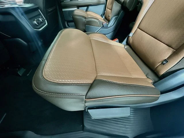 New 2027 Star White Metallic Tri-Coat Ford King Ranch image 25