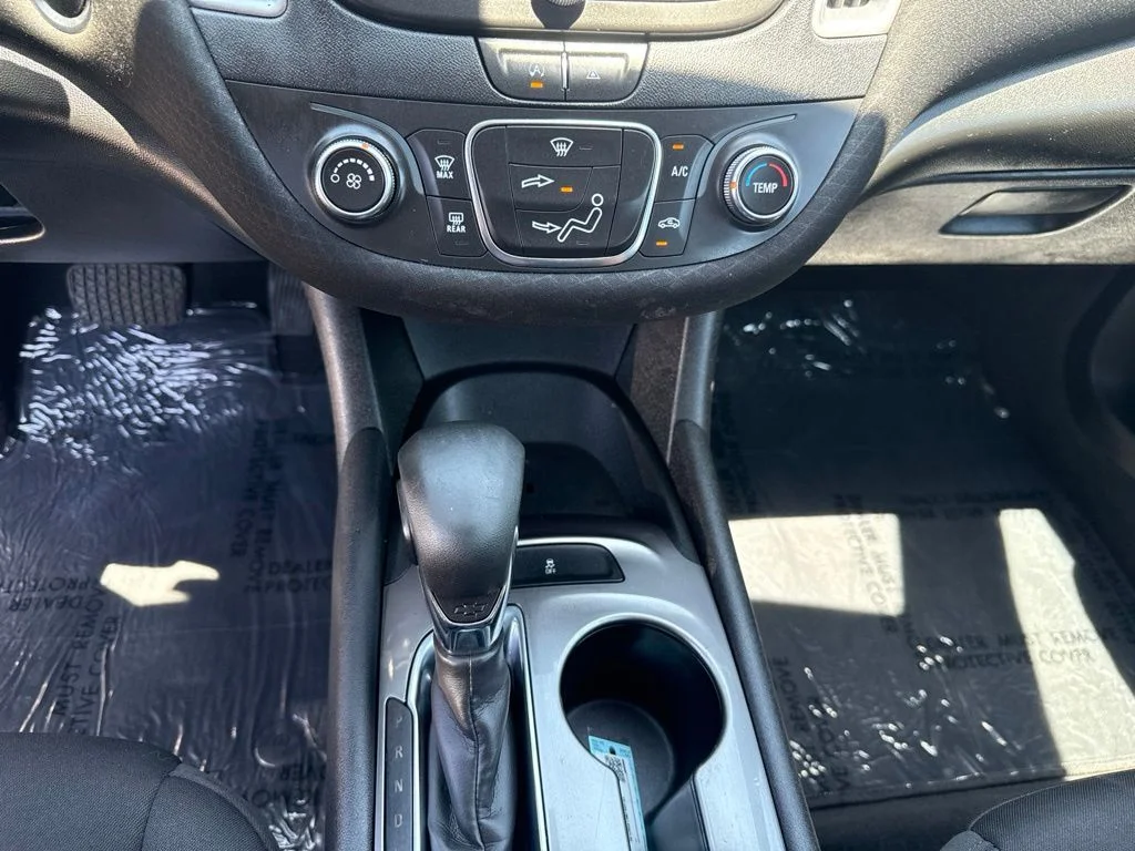 2021 Chevrolet Malibu 1LS | CarEdge | CarEdge