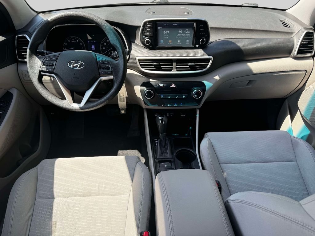 Used 2019 Gray Hyundai SE image 13