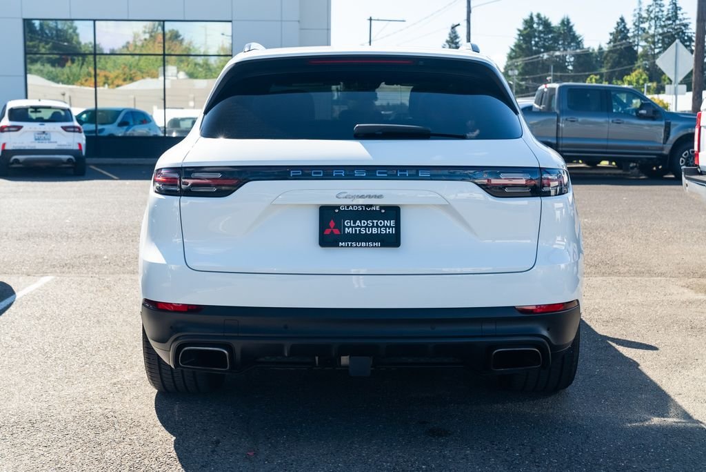 Used 2021 White Porsche Base image 5
