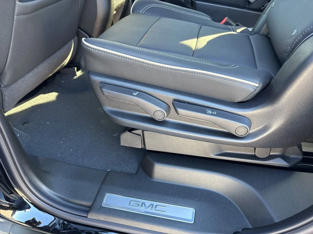 2026 GMC Yukon Elevation - Photo 21
