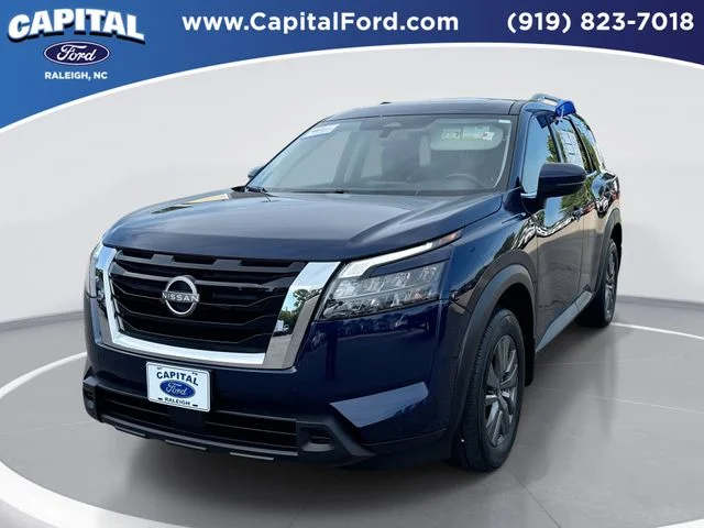 Used 2025 Blue Nissan SV image 1