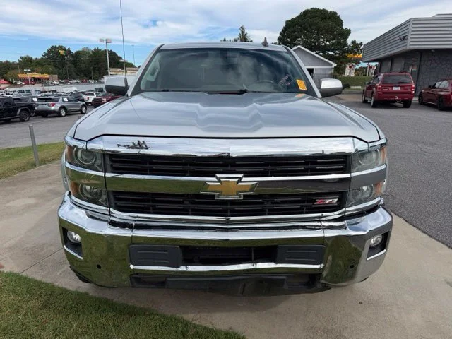 Used 2016 Silver Chevrolet LT image 2