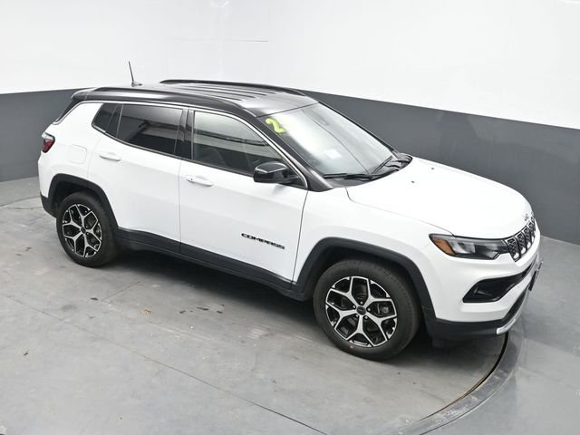 Used 2025 White Jeep Limited image 18