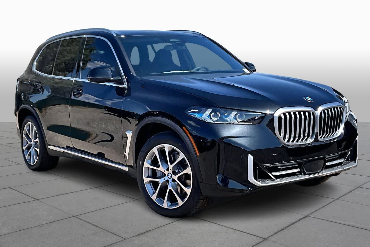 New 2026 Black Sapphire Metallic BMW xDrive40i image 2