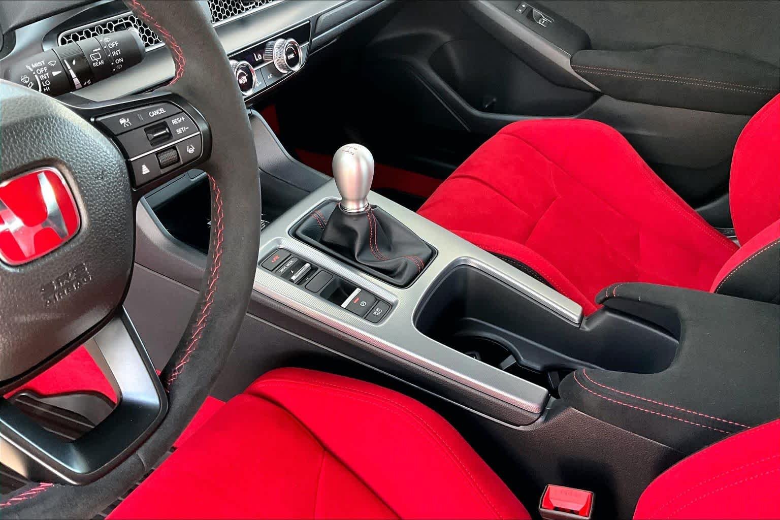 Used 2025 Championship White Honda Civic Type R image 17