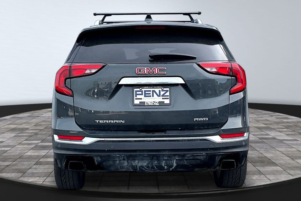 Used 2018 Gray GMC SLT image 5