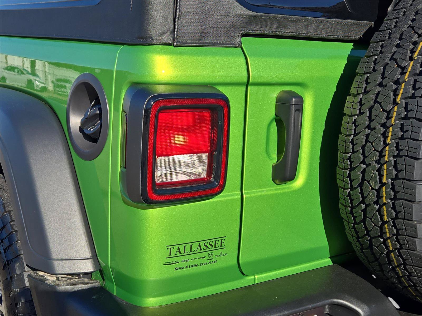 New 2026 Mojito Clearcoat Jeep Sport S image 9