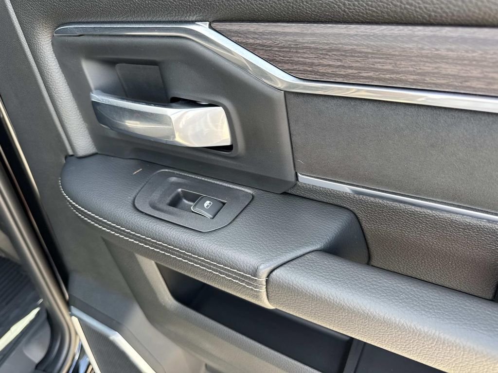 2026 RAM 2500 Laramie - Photo 22