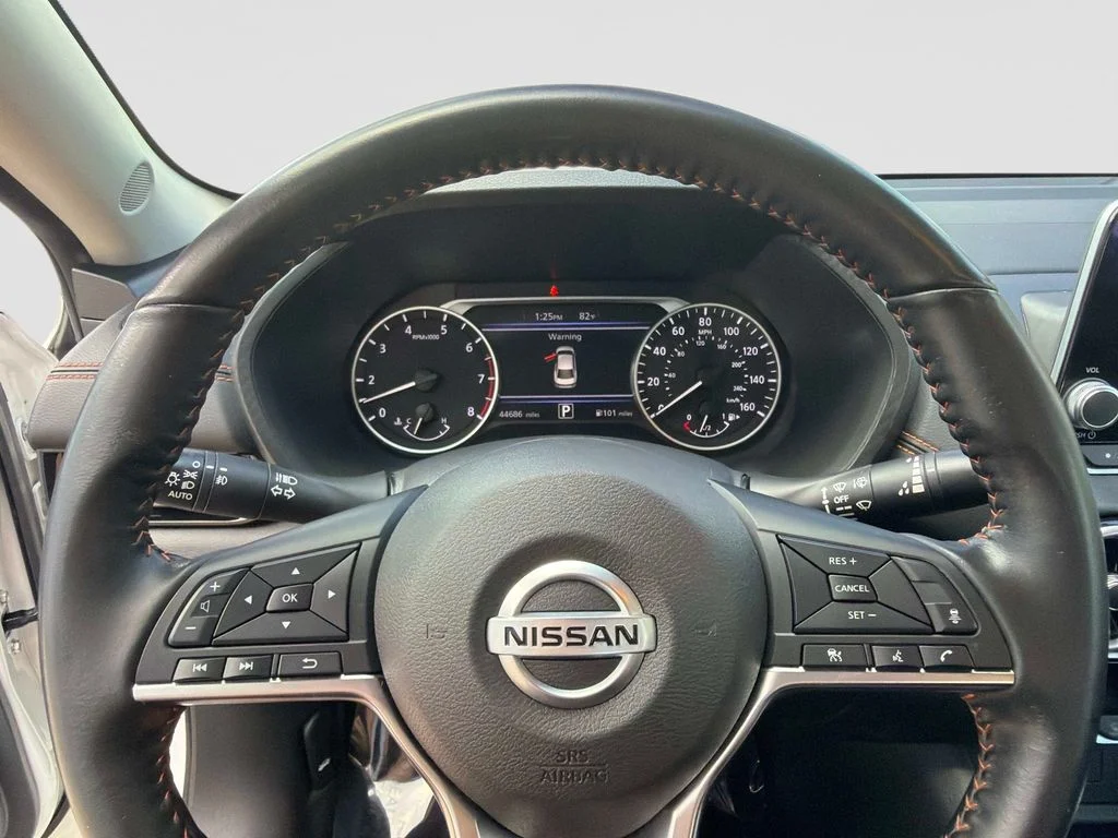 Used 2023 White Nissan SR image 27