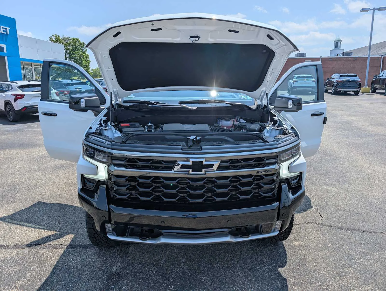 2026 Chevrolet Silverado 1500 ZR2 - Photo 11