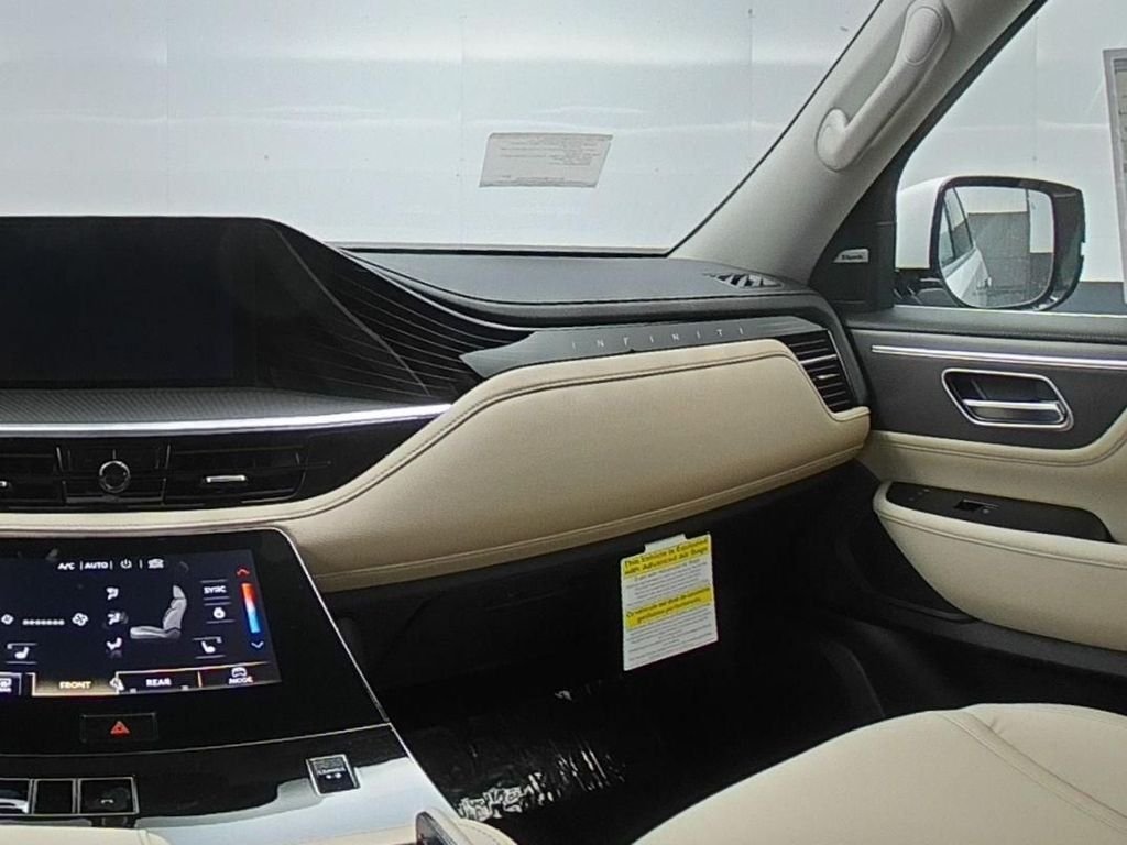 New 2026 White INFINITI PURE image 27