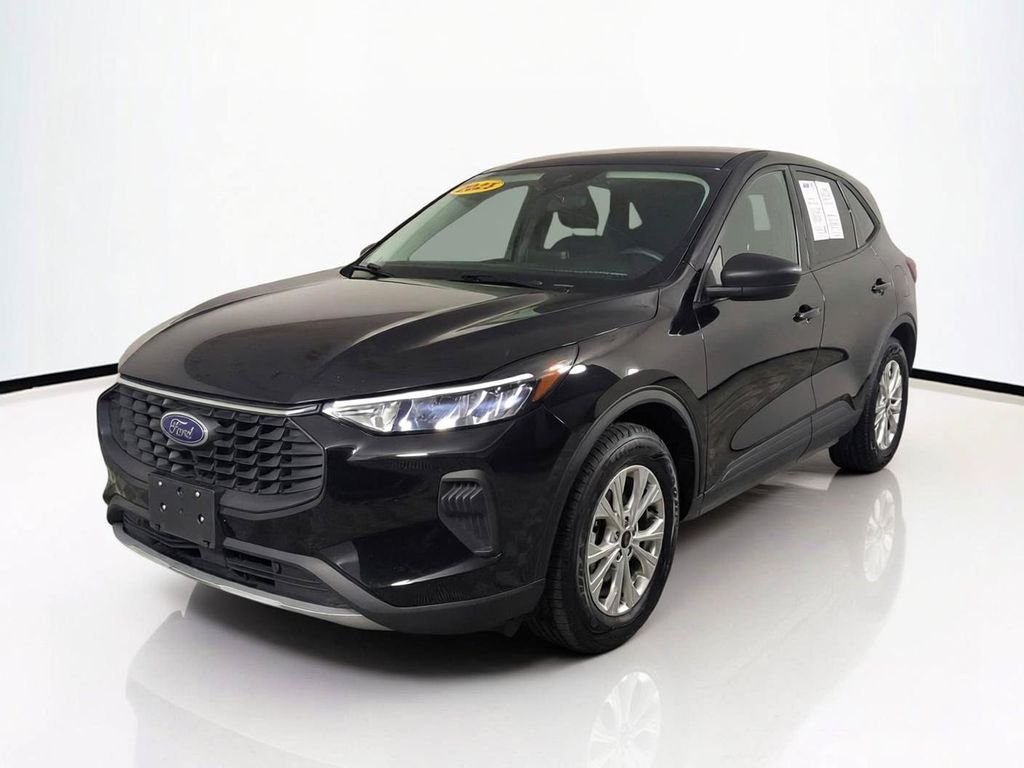 Used 2025 Black Ford Active image 9