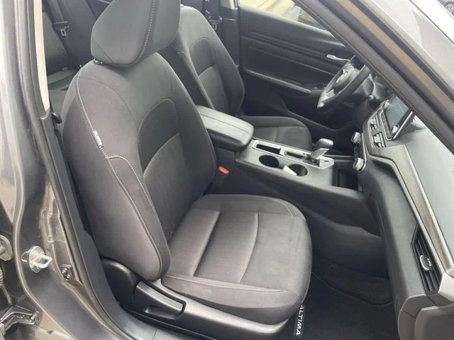 2025 Nissan Altima SV - Photo 40