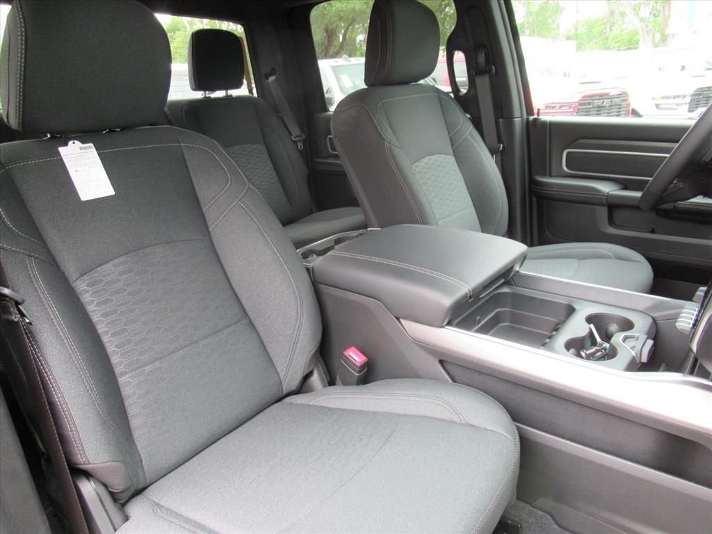 New 2026 Granite Crystal Metallic Clear-Coat Exterior Paint RAM Big Horn image 9