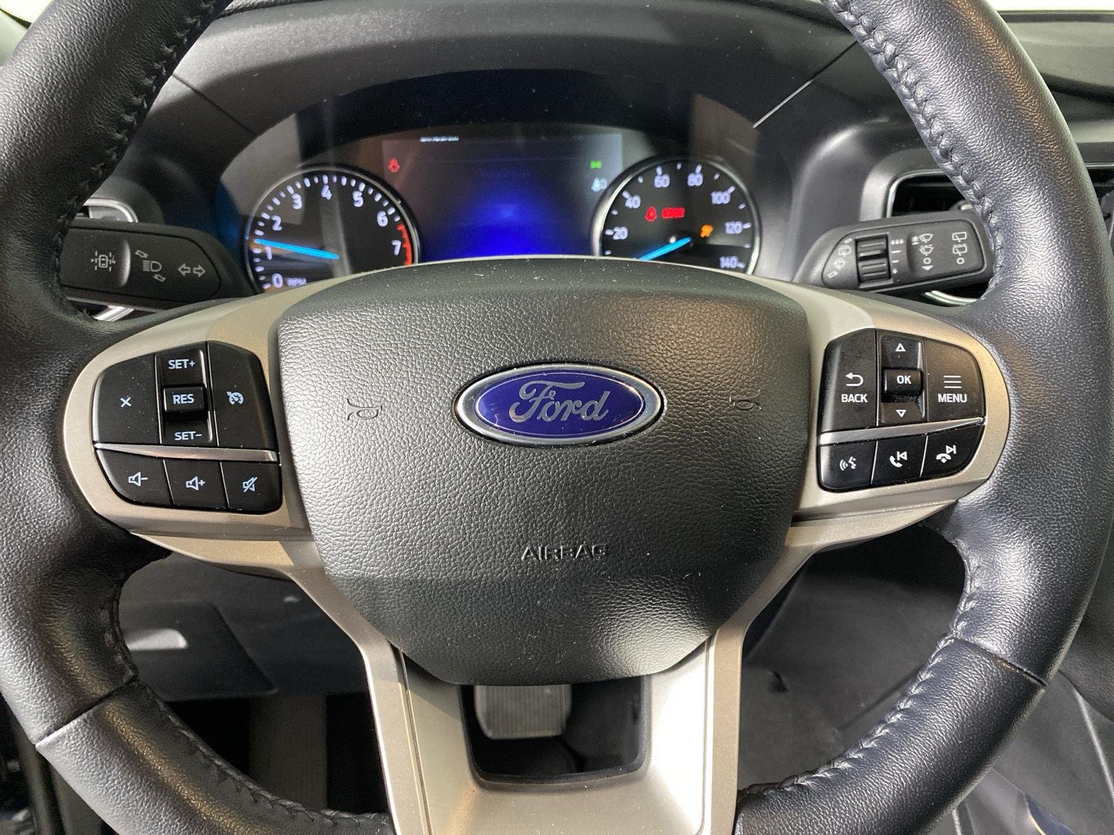 Used 2023 Stone Blue Ford XLT image 17