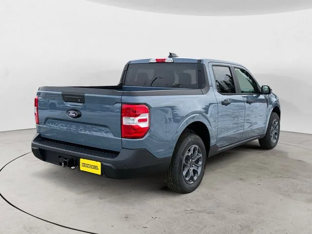 New 2026 Azure Gray Metallic Ford XLT image 5