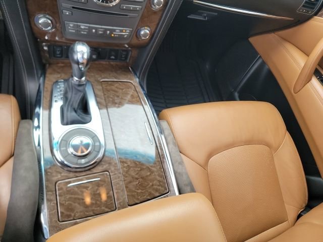 2017 INFINITI QX80 Signature