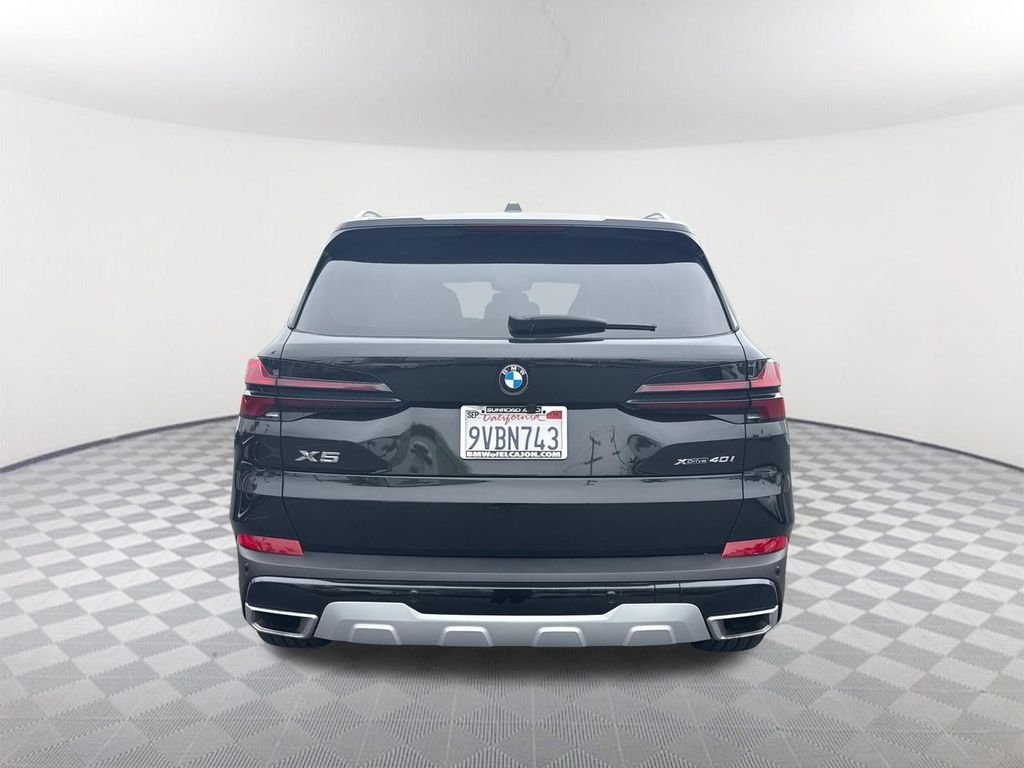 Used 2026 Black BMW xDrive40i image 5