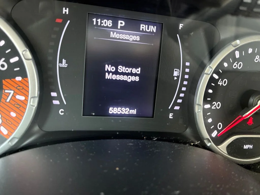 Used 2023 Black Jeep Latitude image 17