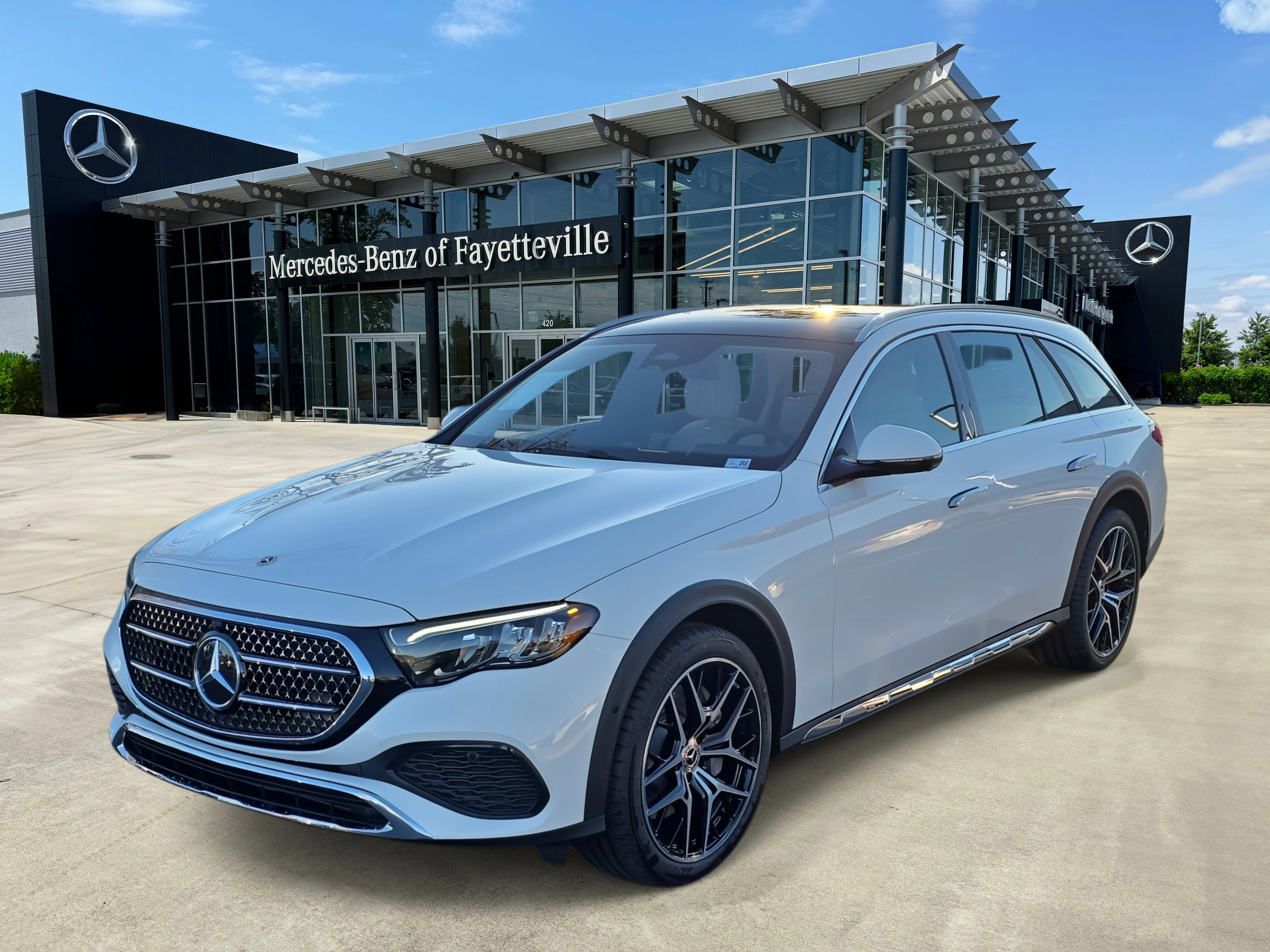 2026 Mercedes-Benz E-Class E450 4MATIC All-Terrain's photo