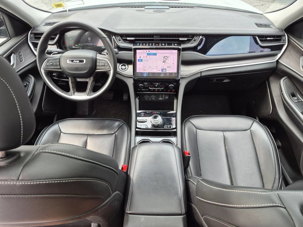 Used 2023 White Jeep 4xe image 26