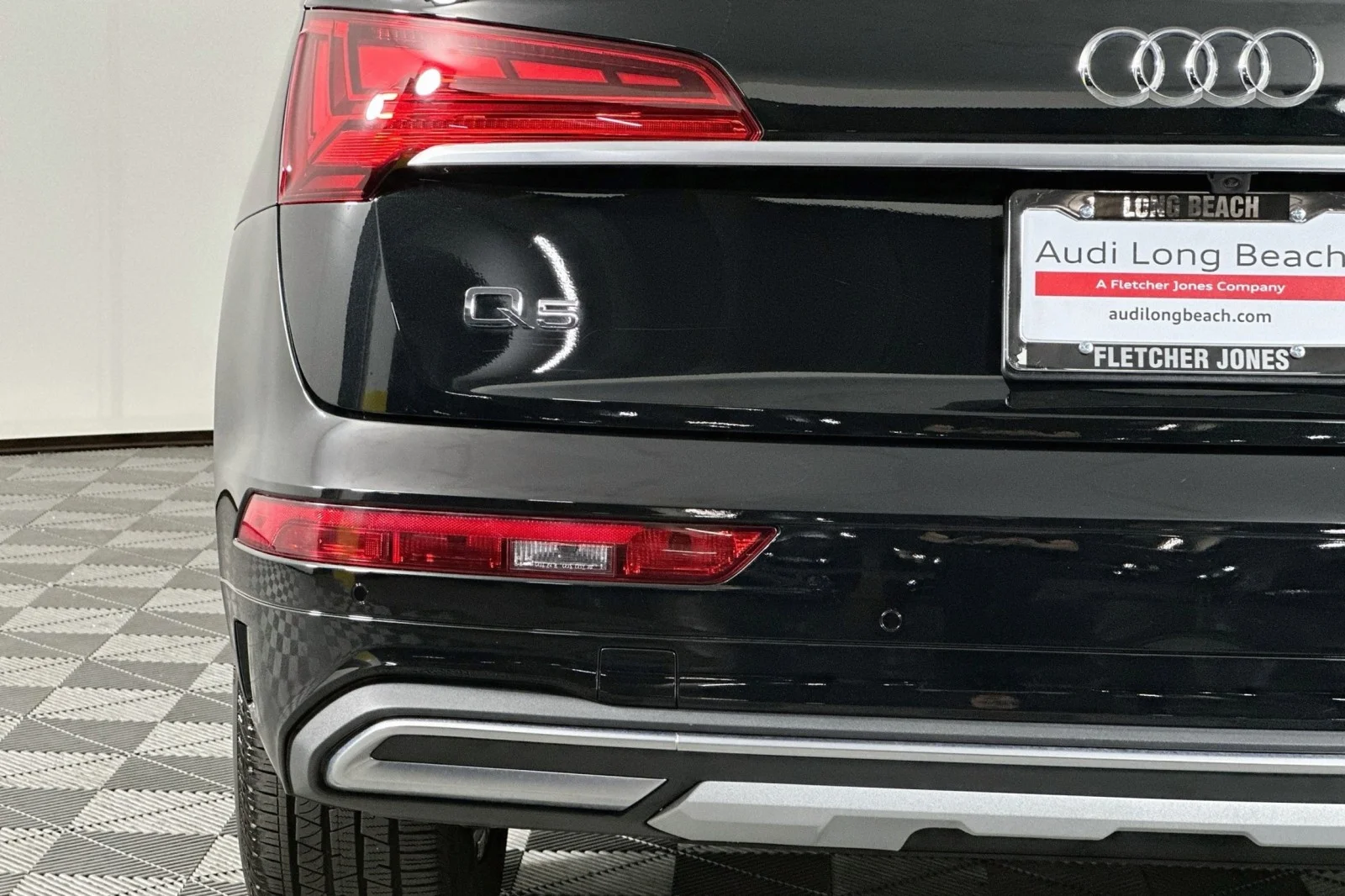 Used 2023 Mythos Black Metallic Audi Premium image 17