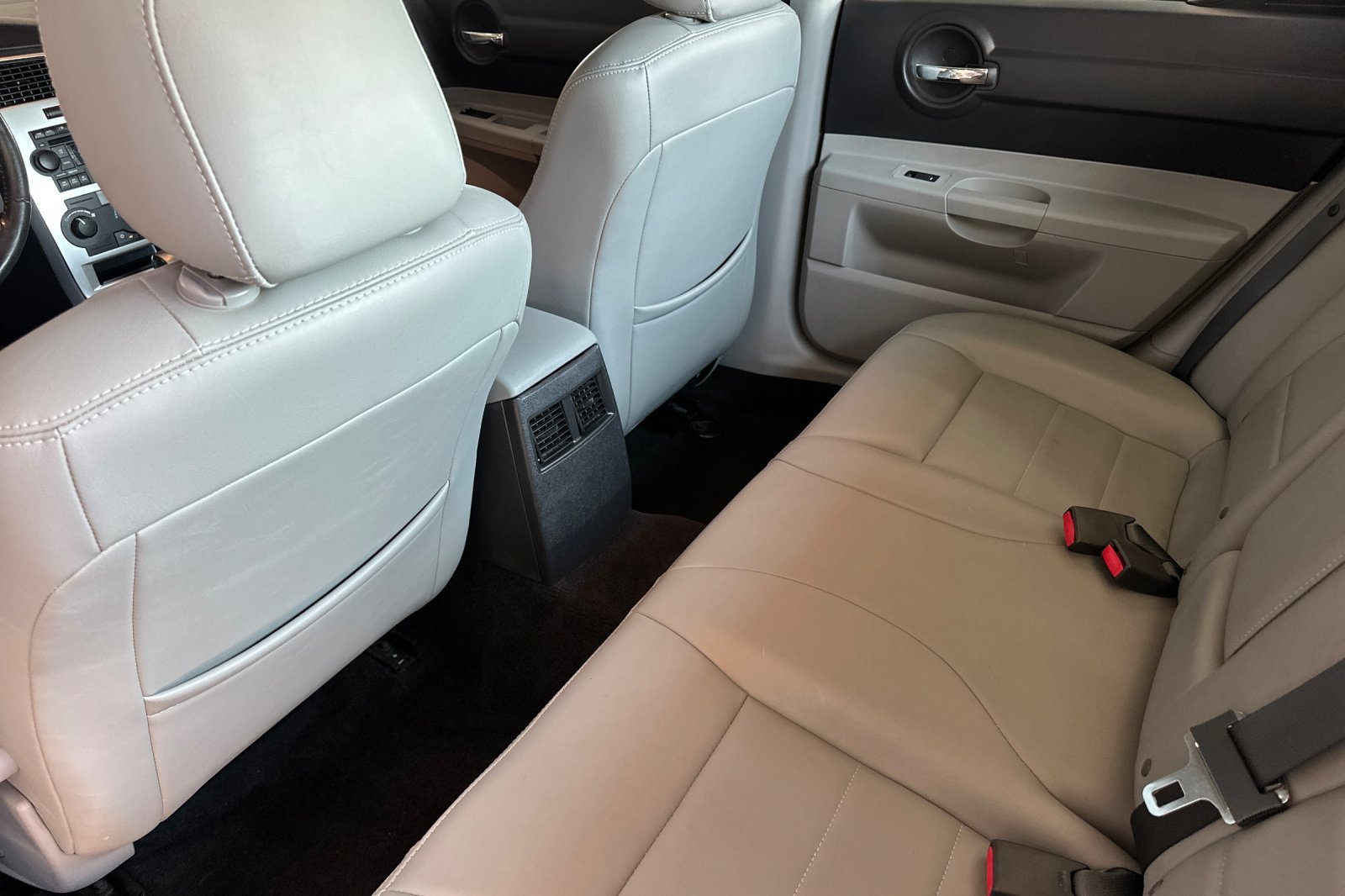Used 2007 Silver Dodge R/T image 12